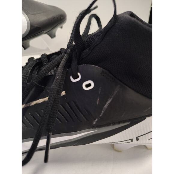 Nike Men’s 8.5 Vapor Edge Pro 360 2 Black/White Football Cleats DA5456-001